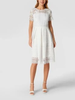 Swing Brautkleid Mit Floraler Spitze - Offwhite