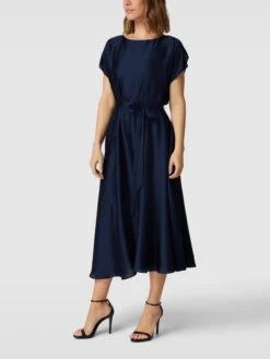 Swing Cocktailkleid Mit Taillenband - Marineblau -ModeKönig Verkäufe 9d64ihag9p338iqf9h44oc9h9lb4gkqe9la4sj2bap0k8k2c6l9kckq37574qkqh996j0lab9cqkej296t3mcob475ij8cr16oqjcd1kc4pm6oj36hj68chn6ss3aeb66sp3gpg