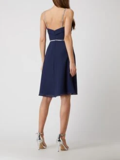 Luxuar Cocktailkleid Mit Strasssteinbesatz - Dunkelblau -ModeKönig Verkäufe 9h2j2hima12lceag9dajehq1ad9kqha1ad5k4hq1a56koi9m9l952hqhad64kli9a1456gph9d14ggi69co6cphp64qj0dhgc4q36p9k75hm2e9icpi3cdpp6hi3eob1coom4og