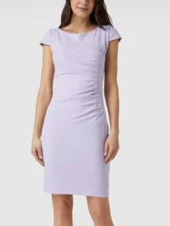 Paradi Cocktailkleid Mit Angeschnittenen Ärmeln Und Raffungen - Flieder -ModeKönig Verkäufe 9spjecpgacqkuk1l7574ika59cr56ea39d5l2chh892l6k269d3kie1i71634eafa56j8dim98q56c9k9p3m6c316oo34db568rjap1k6sqj2ohh6ks30opm6di64phgcdij6dg