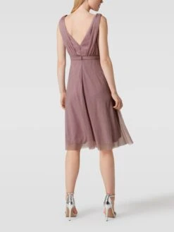 TROYDEN COLLECTION Cocktailkleid Mit Taillenpasse - Mauve -ModeKönig Verkäufe a8p4icaf9h25agi56cp3cj1l7184kli475b32h24a17k4h1g8t6k2k9g657l2chja10j8lim619l0lhlako36pj16kp3cd3260sm4p1k61hmao9o6gr32c9l61j38cj260q66oo