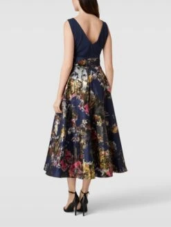 Christian Berg Cocktail Abendkleid Mit Floralem Muster - Marineblau Meliert -ModeKönig Verkäufe ah3l6kq3al1kkkho6l5kqha6699kui2m614jaipk74pkcdie6kp32cpm6ooj0c9gadakadqj9t932hqm60o3eo9m75im8d1m61h32p9kccrj4ob5cdj30c316so3ic9h70sjcd0